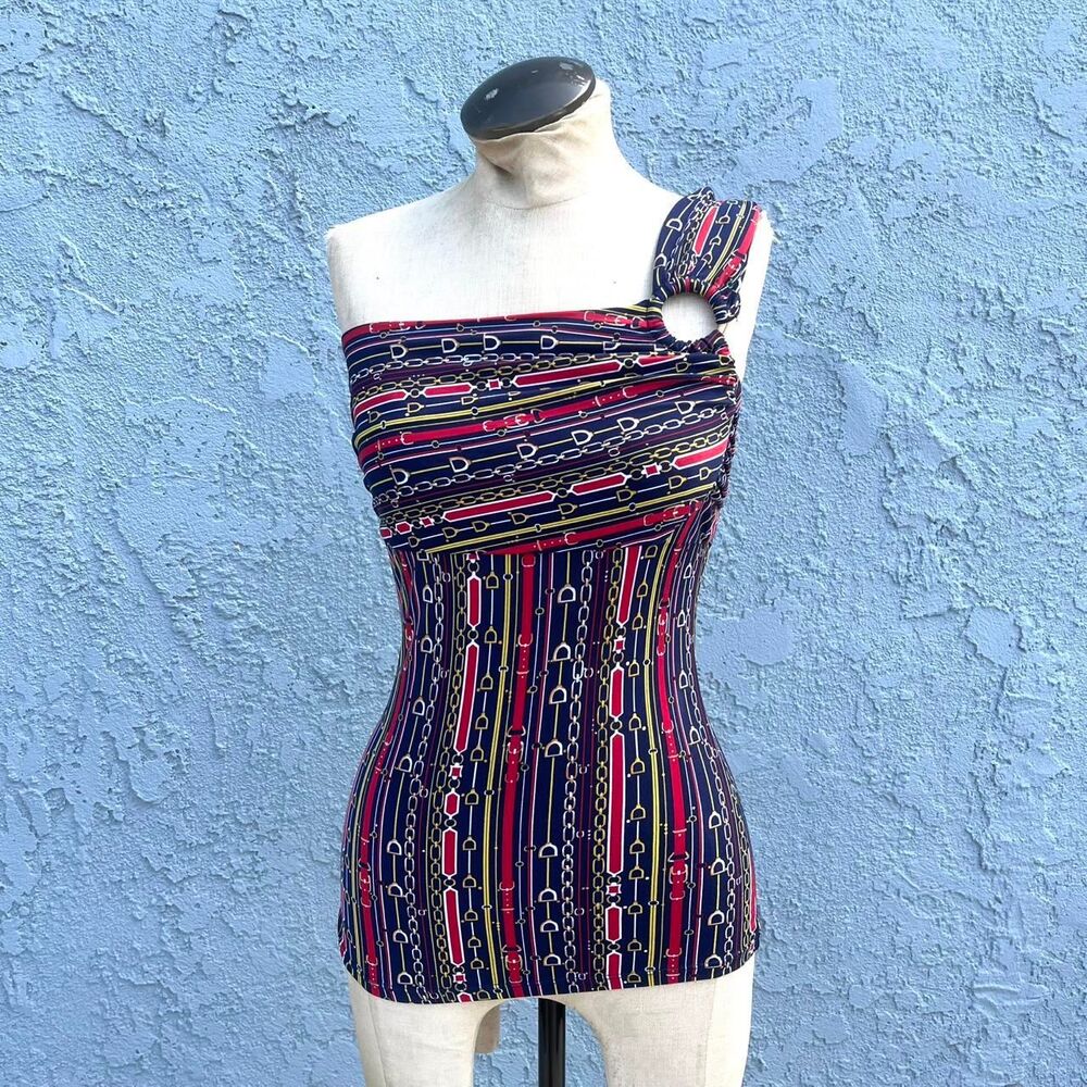 Y2k Top One shoulder Size Xs Moda International